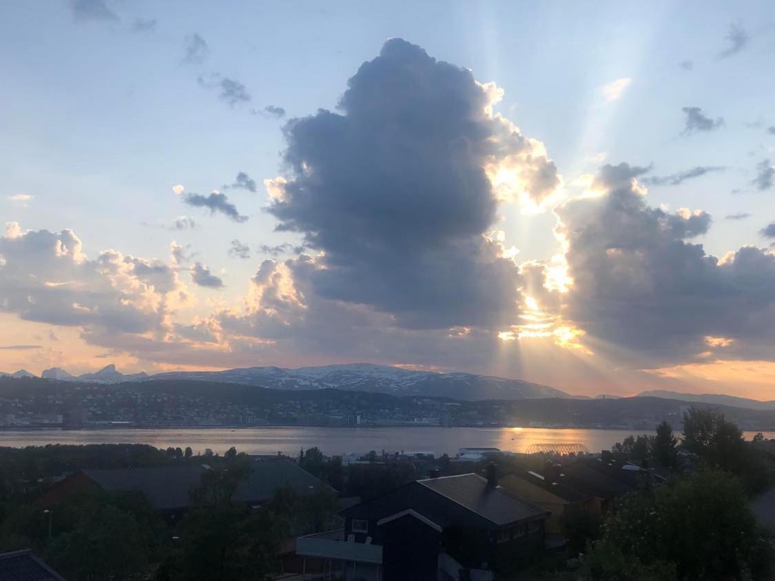 Large House With Spectacular View Villa Tromso Exterior photo